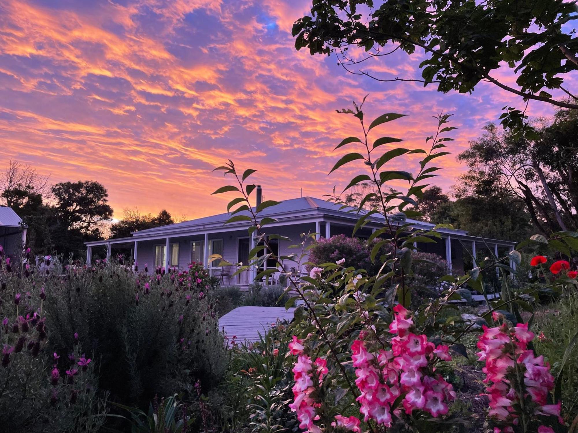 Tindoona Cottages Foster Εξωτερικό φωτογραφία