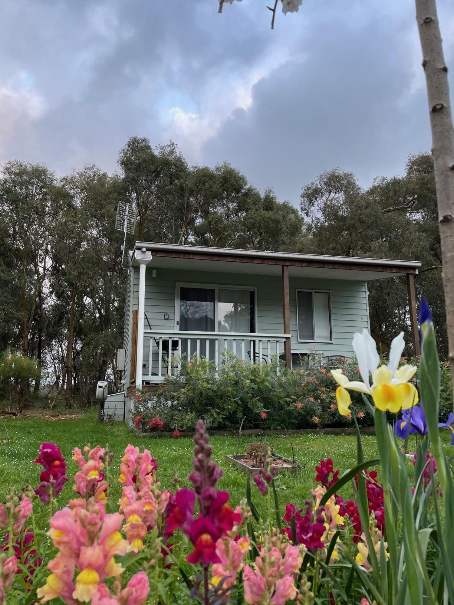 Tindoona Cottages Foster Εξωτερικό φωτογραφία