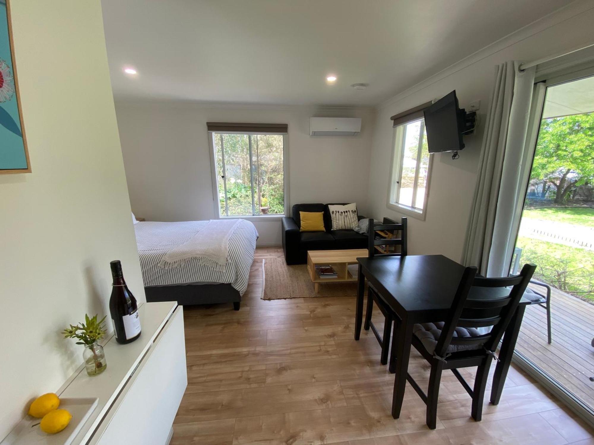 Tindoona Cottages Foster Εξωτερικό φωτογραφία